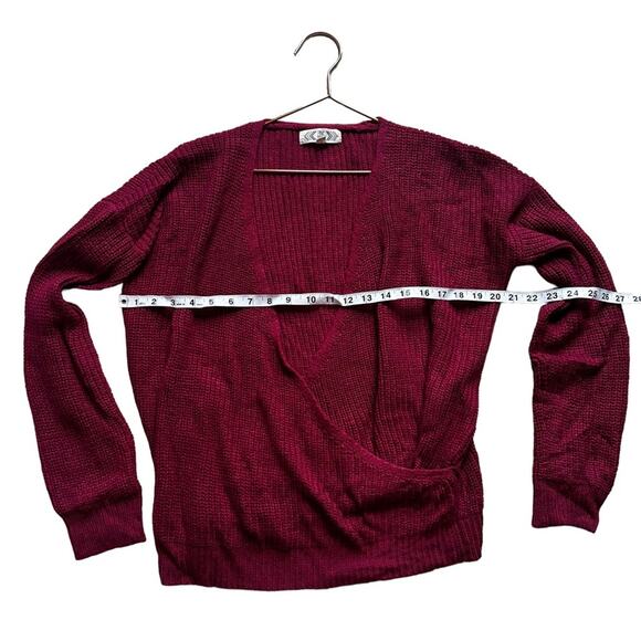 Pink Rose Cross V Knit Sweater size large - Picture 5 of 6